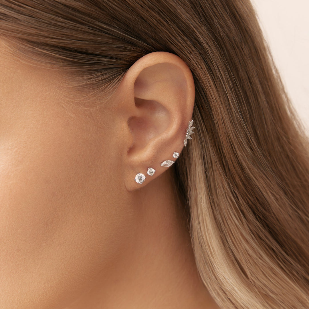 Diamond piercing in white gold
