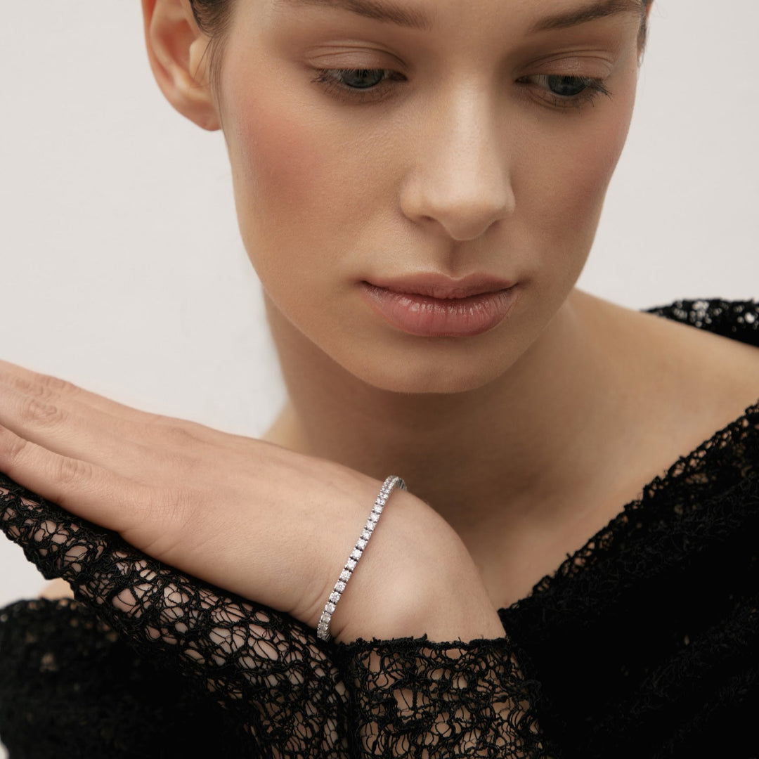 Diamond tennis bracelet in white gold