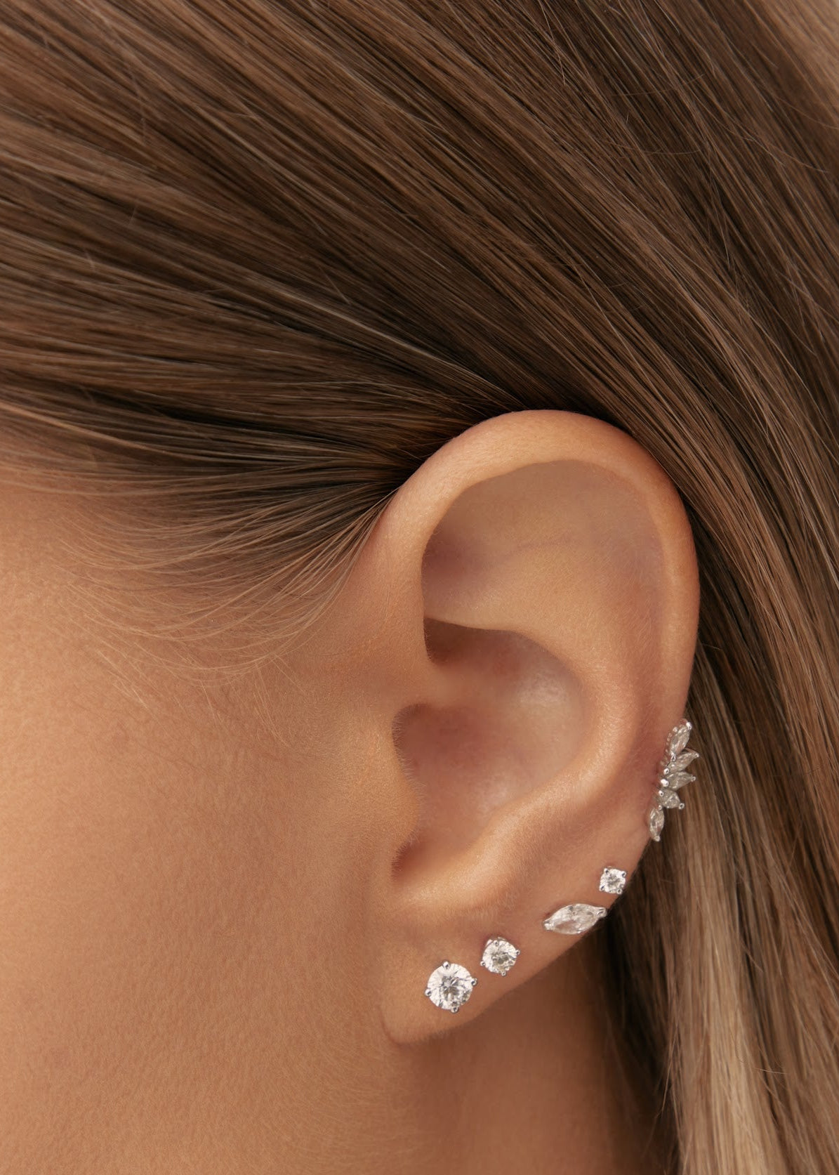 Briliantový piercing v bílém zlatě