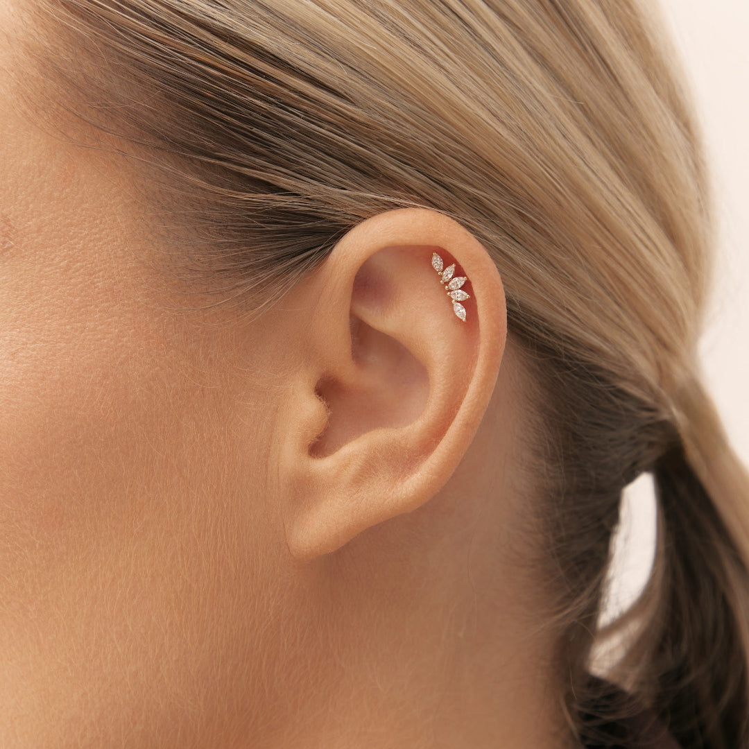 Diamond piercing in yellow gold