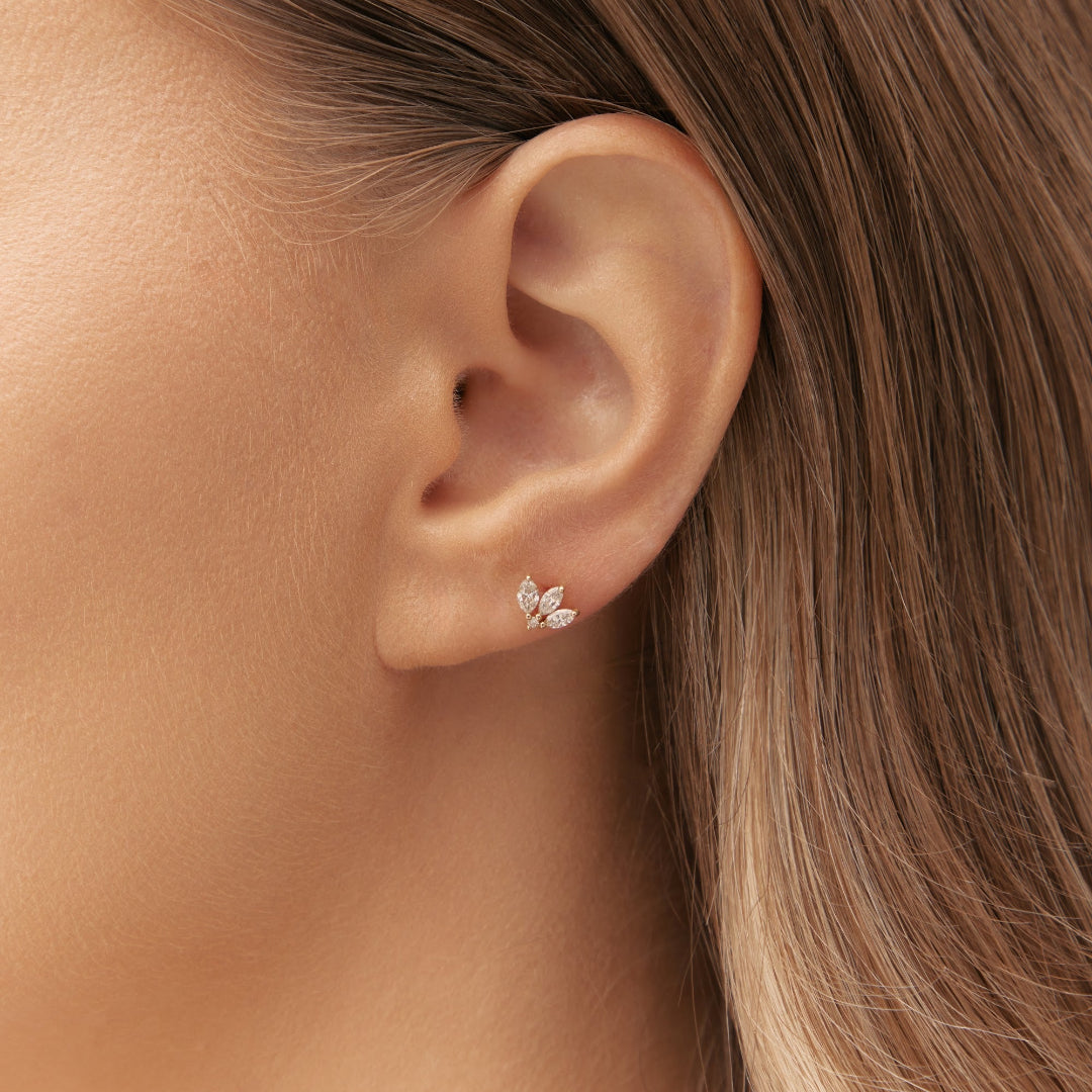 Diamond piercing in yellow gold
