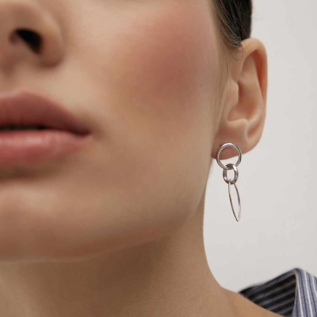 White gold earrings