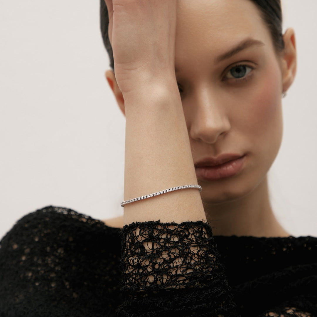Diamond tennis bracelet in white gold